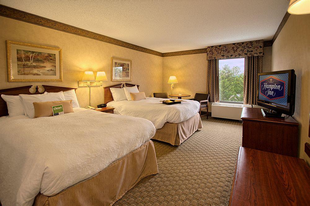 Hampton Inn And Suites Asheville Airport Fletcher Exterior foto