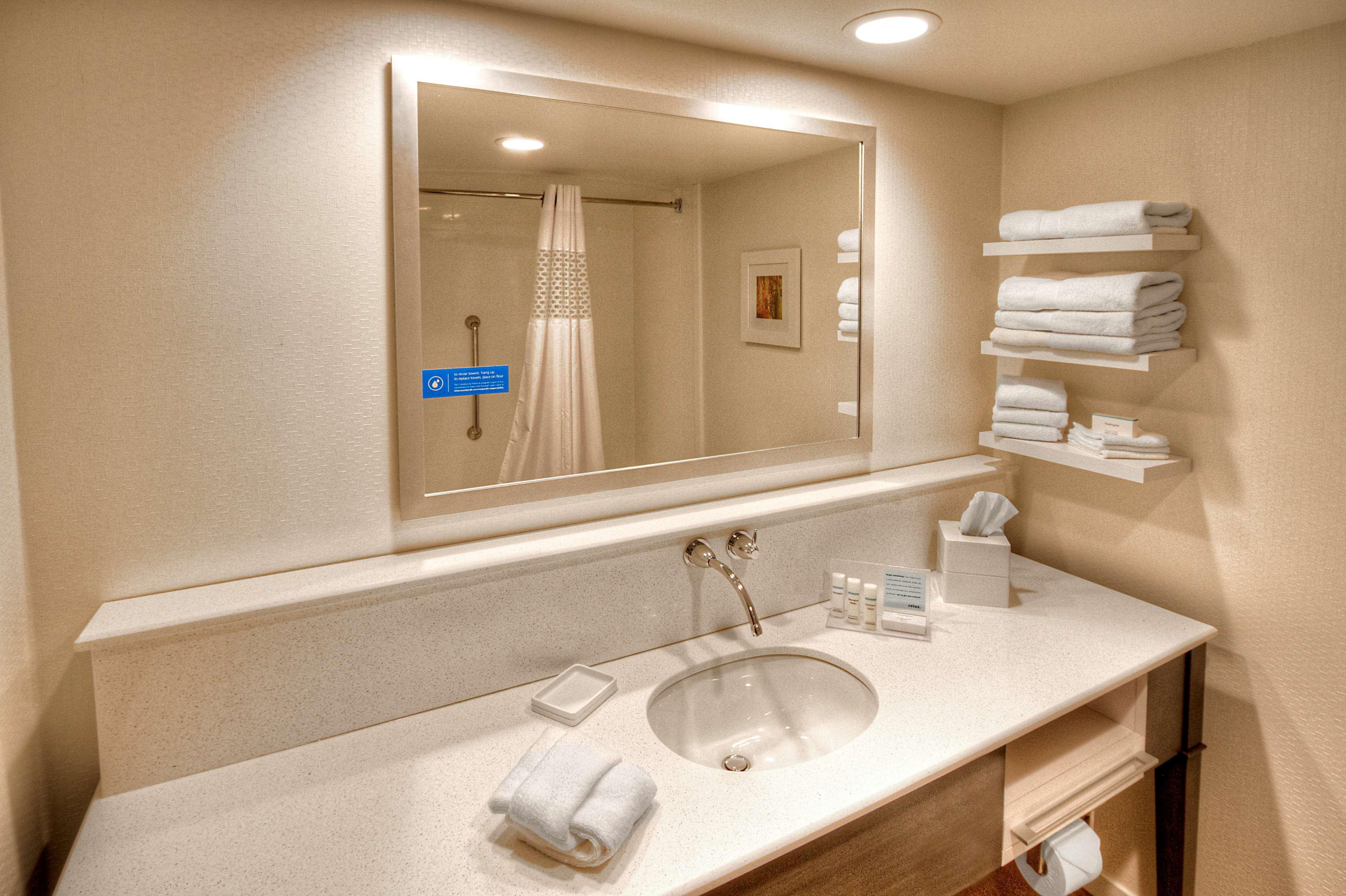 Hampton Inn And Suites Asheville Airport Fletcher Exterior foto